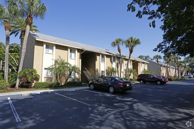 Building Photo - Silver Palms Apartments