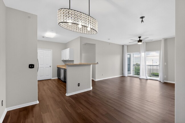 Building Photo - 4451 S Ammons St