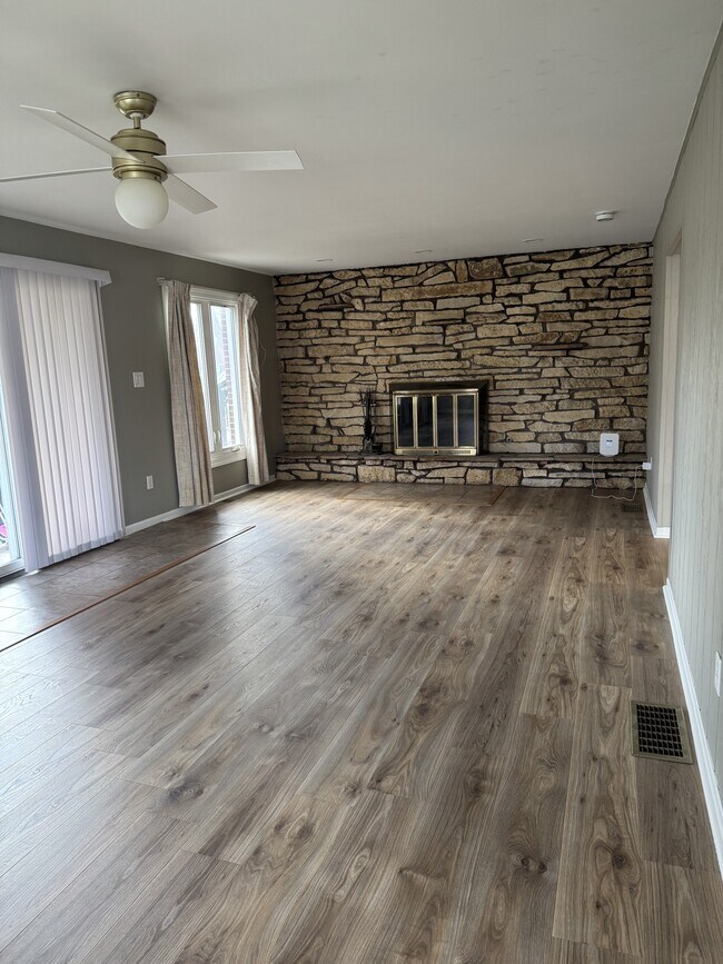 Foto del edificio - 8944 Erie St