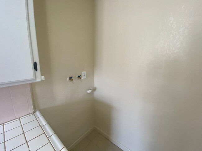 Foto del edificio - Victorville 1 bedroom 1 bathroom