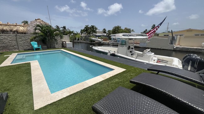 Foto del edificio - 1623 Venetian Dr