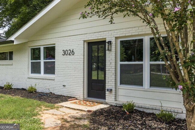 Foto del edificio - 3026 Brook Dr