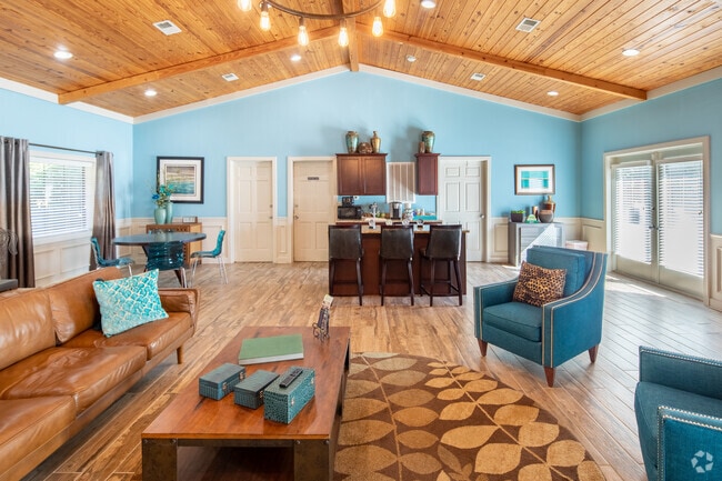 Clubhouse - Trails of Signal Mountain