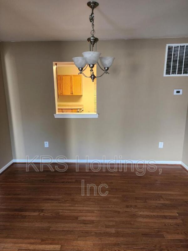 Foto del edificio - 14729 Flower Hill Dr