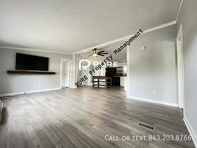 Foto del edificio - 3 Bed Available Now JI!