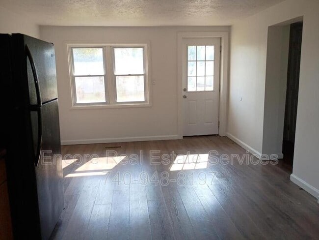 Building Photo - 472 New Haven Ave