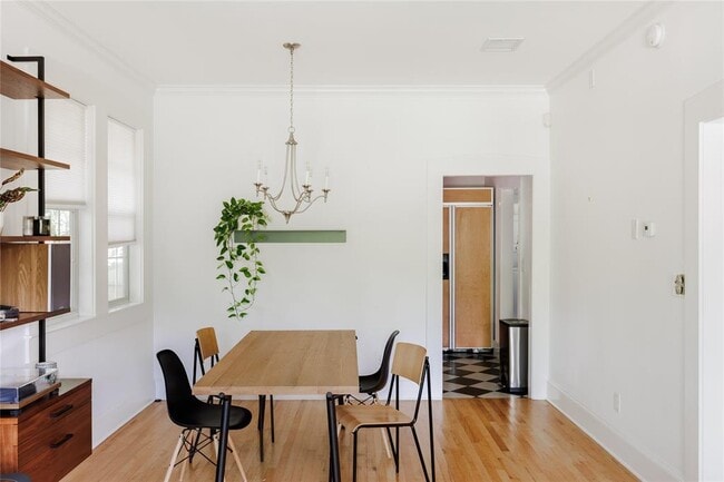 Foto del edificio - 902 E 13th St