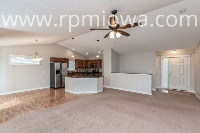 Building Photo - FINISHED BASEMENT!! 4 Bedroom, 3 Bathroom Home in North Ankeny