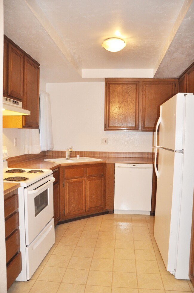 Building Photo - 1659 Braddock Ct