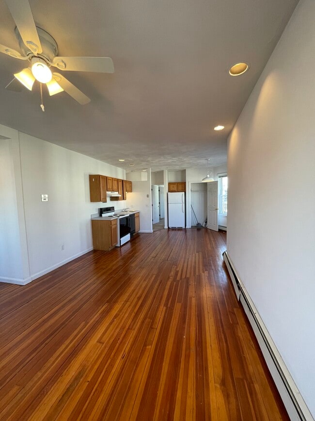 Building Photo - 58 Mansfield St