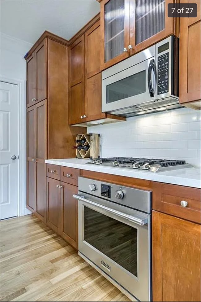Stainless steel appliances - 2942 Walnut St