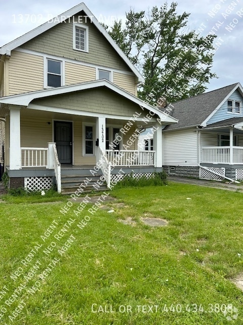 Building Photo - 13702 Bartlett Ave