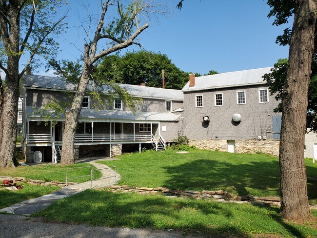 Foto del edificio - 12487 Wolfsville Rd