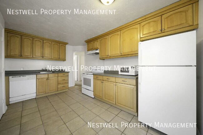 Building Photo - 1476 E 3010 S
