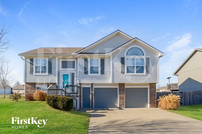 Building Photo - 728 Corrington Dr