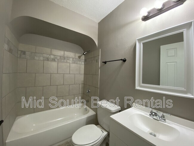 Foto del edificio - 1286 Rutland Rd