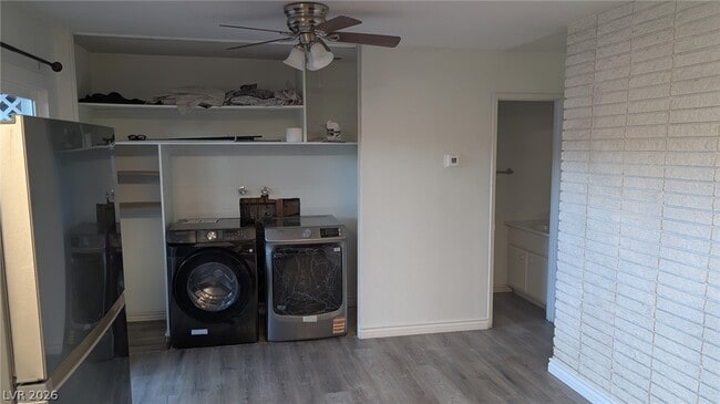 Building Photo - 426 Greenbriar Townhouse Way