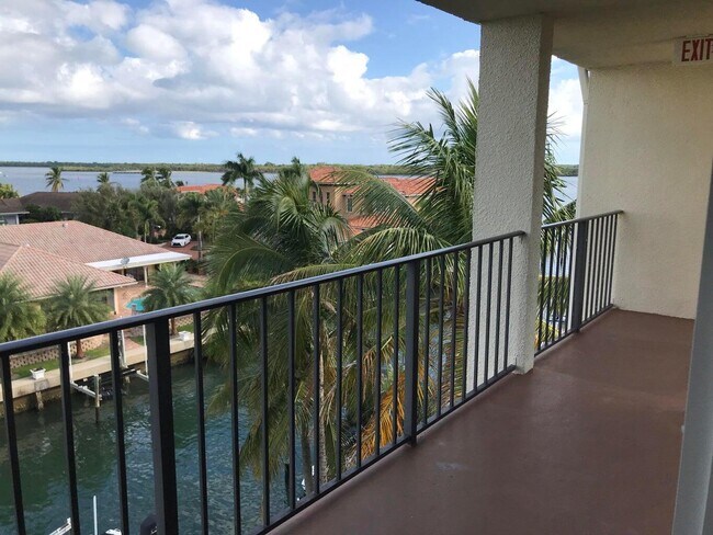 Building Photo - 109 Paradise Harbour Blvd