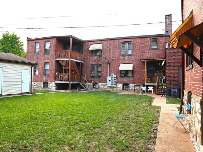 Building Photo - 3840 Wilmington Ave
