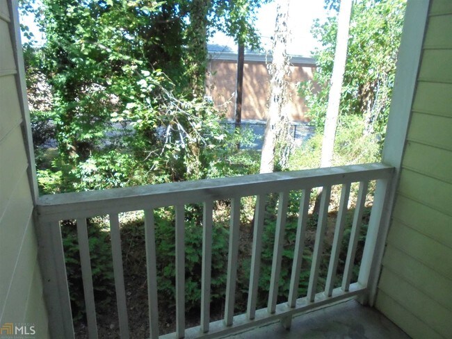 Foto del edificio - 1142 N Jamestown Rd