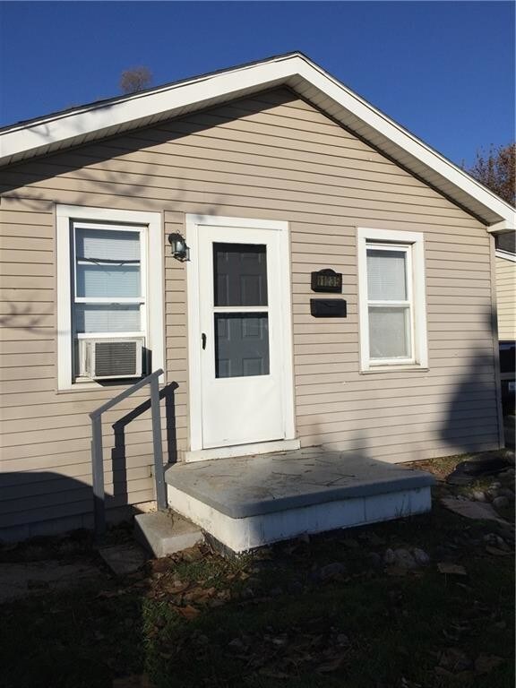 Primary Photo - 11035 Paige Ave