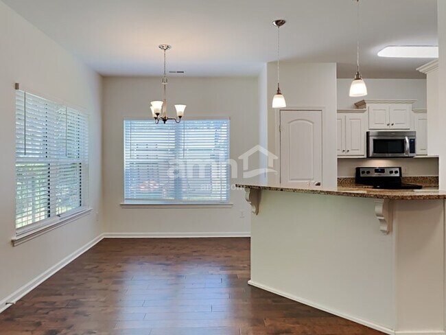 Building Photo - 300 Winding Branch Ct