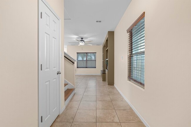 Building Photo - 205 Aquero Blvd