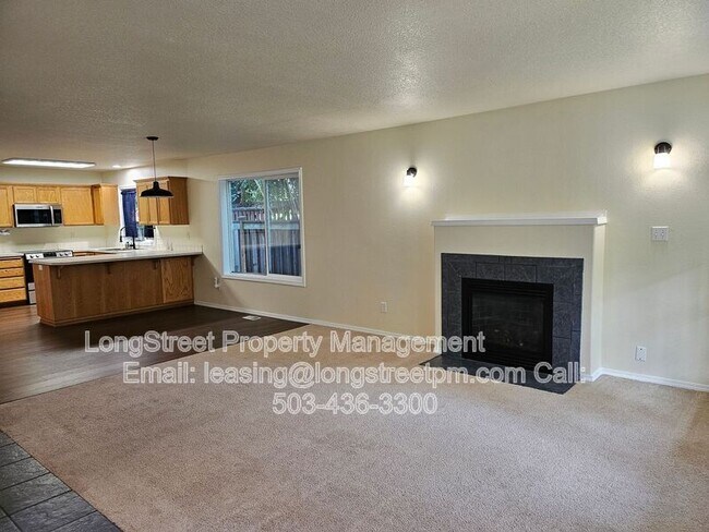 Building Photo - 5719 N Yale St