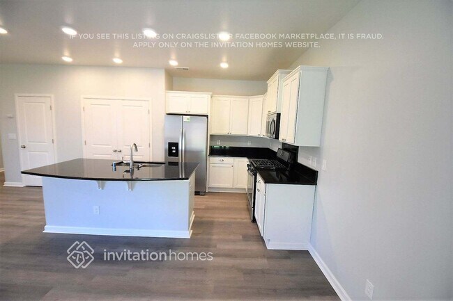 Foto del edificio - 511 Rosewood Dr SW