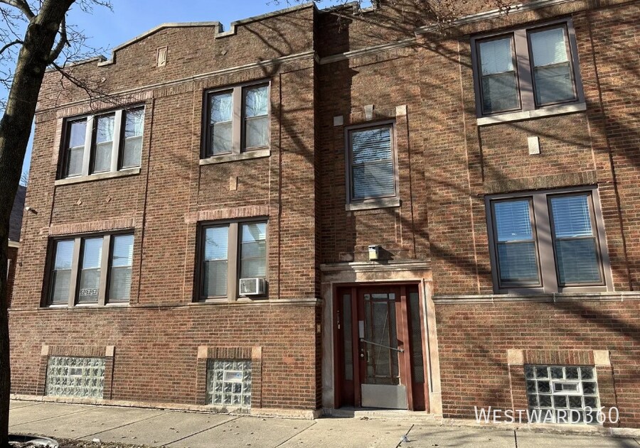 Foto principal - 6708 S Wood St