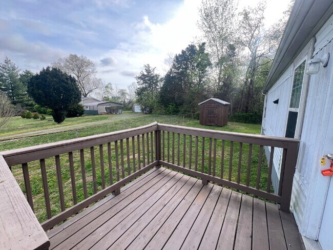 Foto del edificio - 1050 Ross Ln