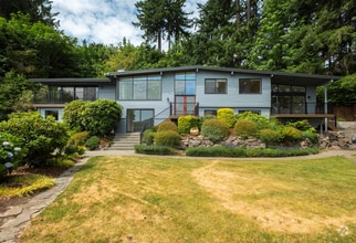 Building Photo - 639 West Lake Sammamish Pkwy NE