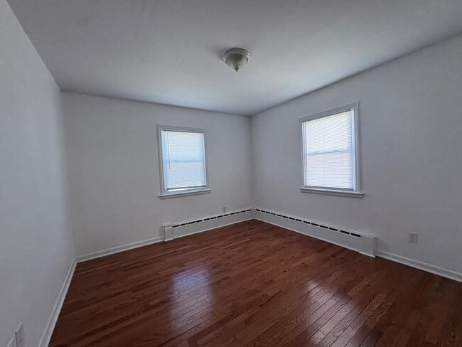 Building Photo - 641 Newhall St