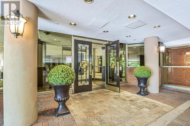 Photo du bâtiment - 3181 Bayview Ave