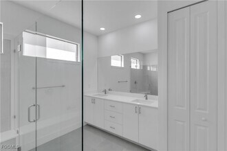 Building Photo - 1005 State Ave