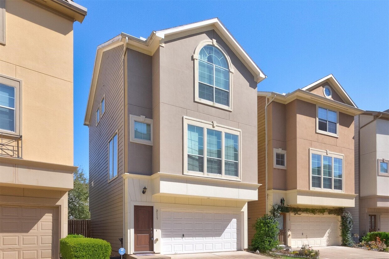 Foto principal - 3117 Clearview Cir