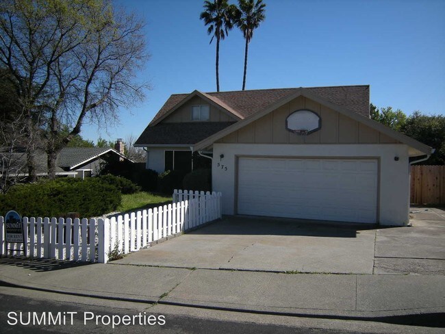 Building Photo - 3 br, 2 bath House - 575 Trinity Drive