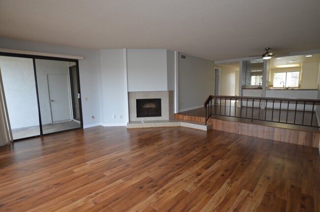 Building Photo - 2Bd/2Ba Coronado Cays on the channel, Boat...
