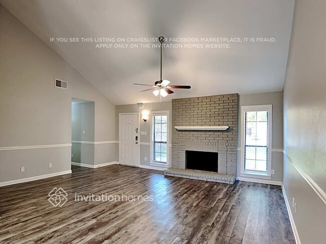 Foto del edificio - 2512 Freedom Ln