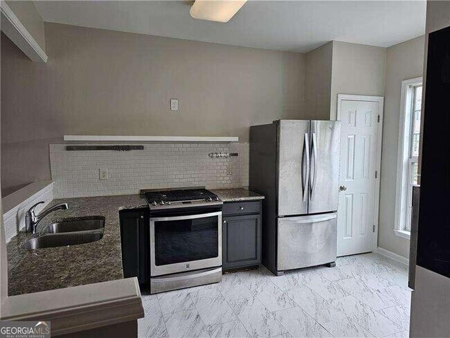 Building Photo - 1021 Thornborough Dr