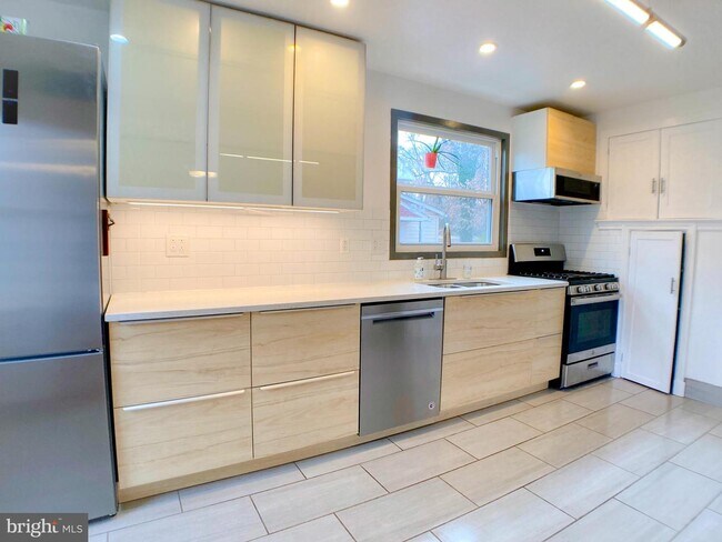 Foto del edificio - 5408 Taylor Rd