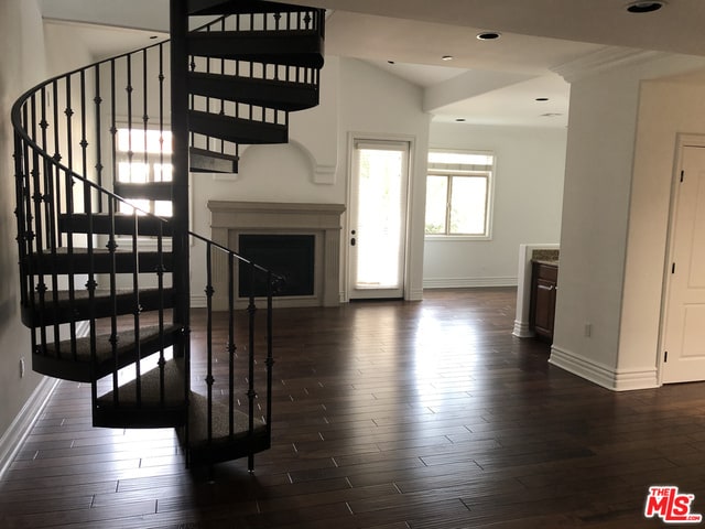 Foto del edificio - 10640 Woodbridge St