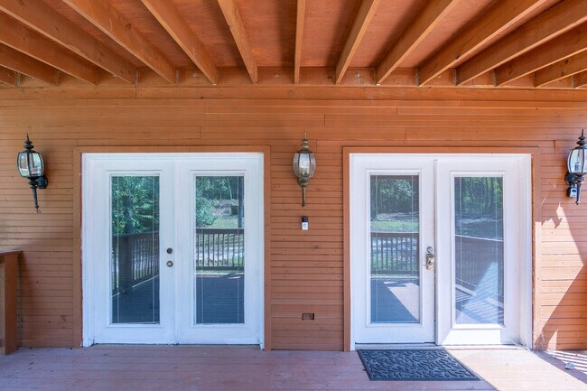 Foto del edificio - 2865 Old Thomson Rd