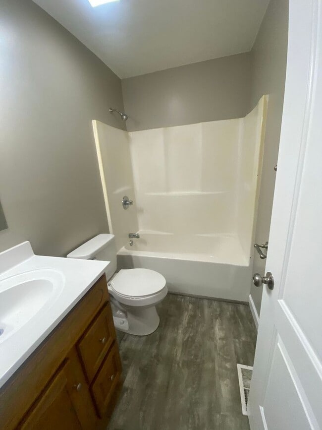 Foto del edificio - Now available 3 Bedroom 2 Bath Single Fami...