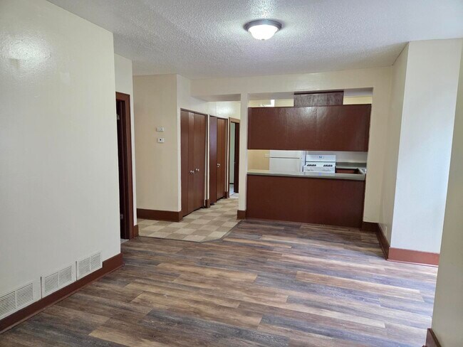 Foto del edificio - 2516 N Lyndale Ave