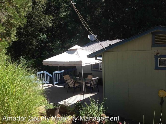 Foto del edificio - 3 br, 2 bath House - 19506 Clinton Rd