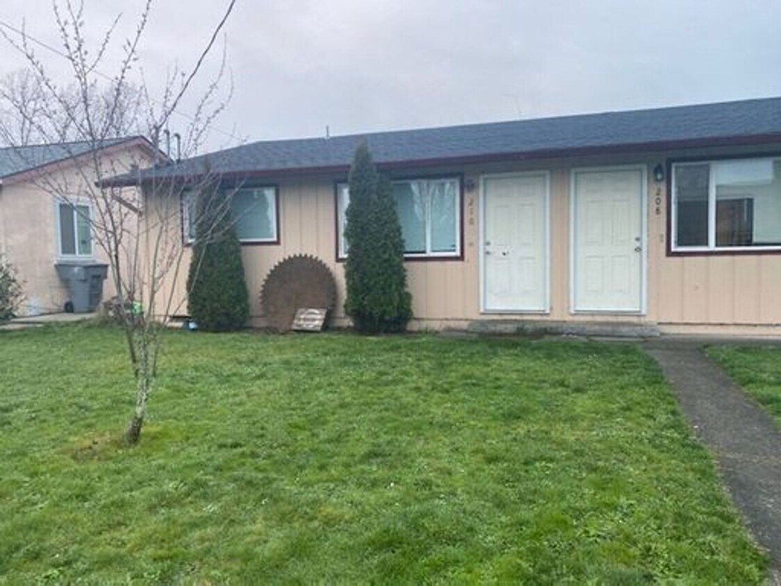 Foto principal - 2 bedroom 1 bath home in Albany