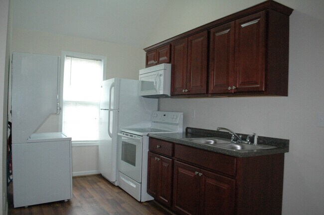 Foto del edificio - 340 State Rd S-38-239