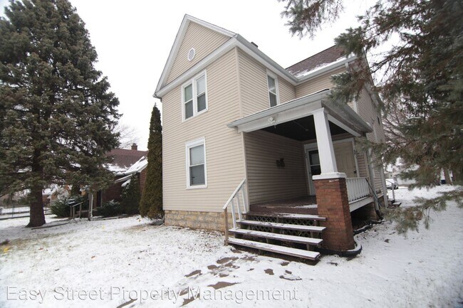 Building Photo - 250 44th St