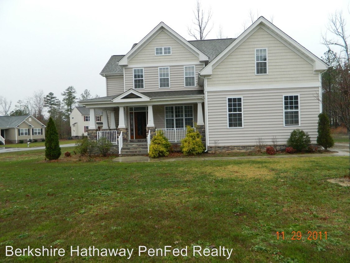 Primary Photo - 5 br, 4 bath House - 15566 Parkgate Drive